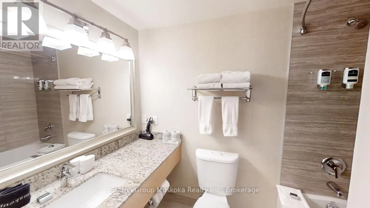 402 - 402 BAYSHORE - DEERHURST DRIVE, #402