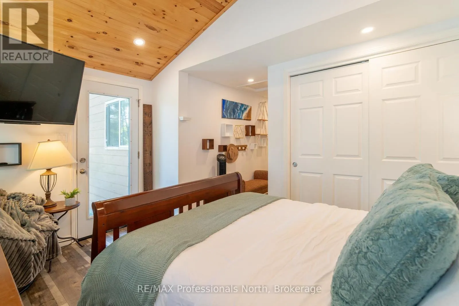899 KATRINE ROAD