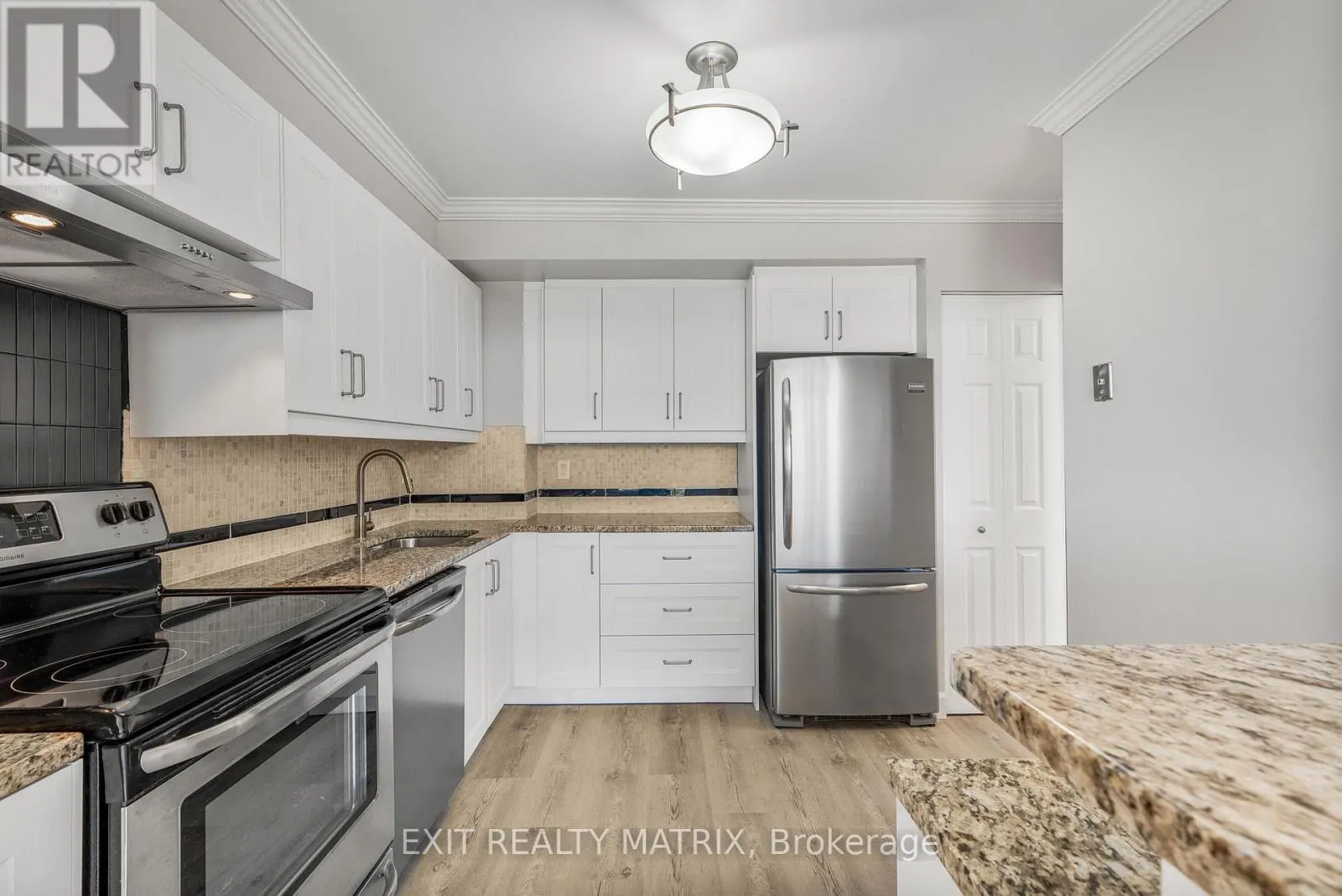 705 - 2759 CAROUSEL CRESCENT