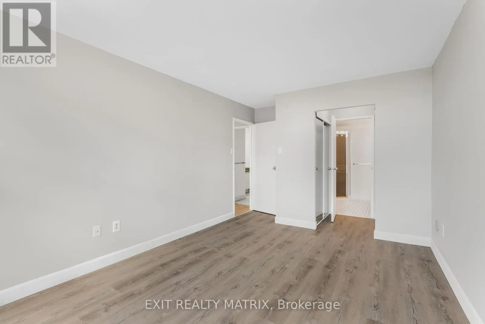 705 - 2759 CAROUSEL CRESCENT