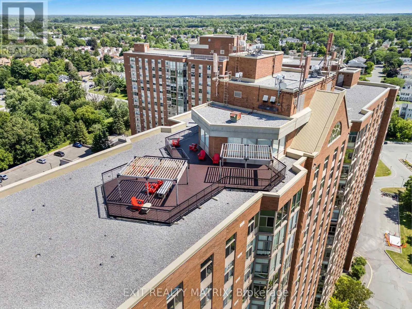 705 - 2759 CAROUSEL CRESCENT