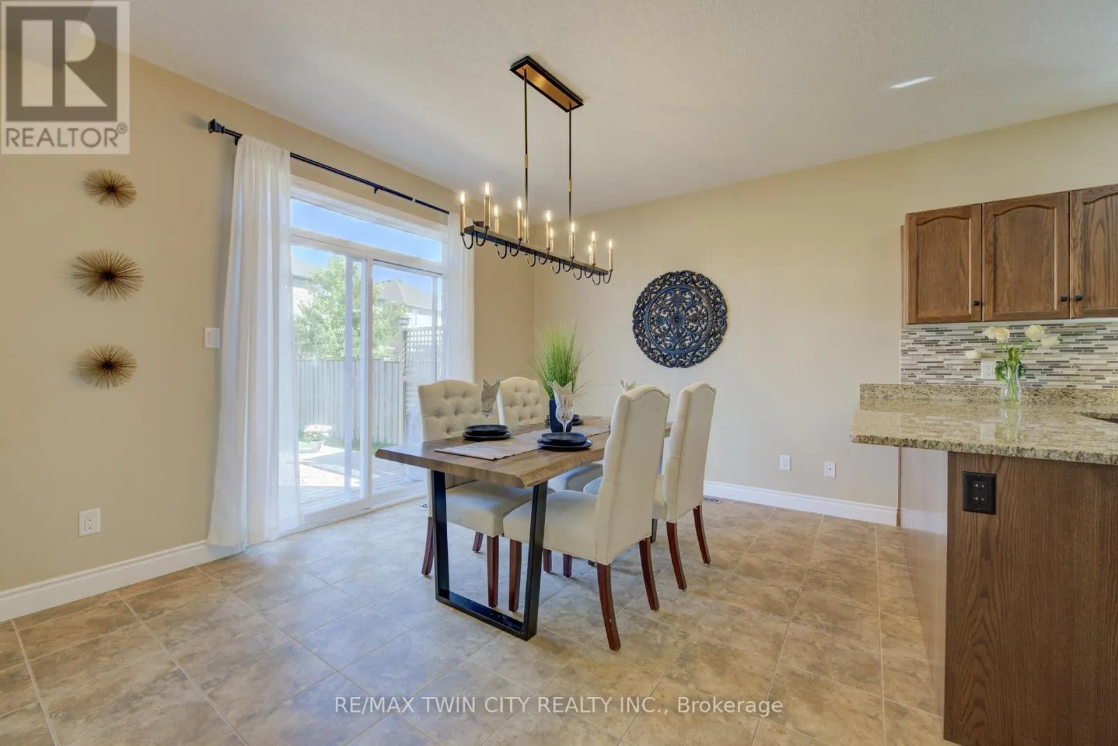 304 WESTPARK CRESCENT