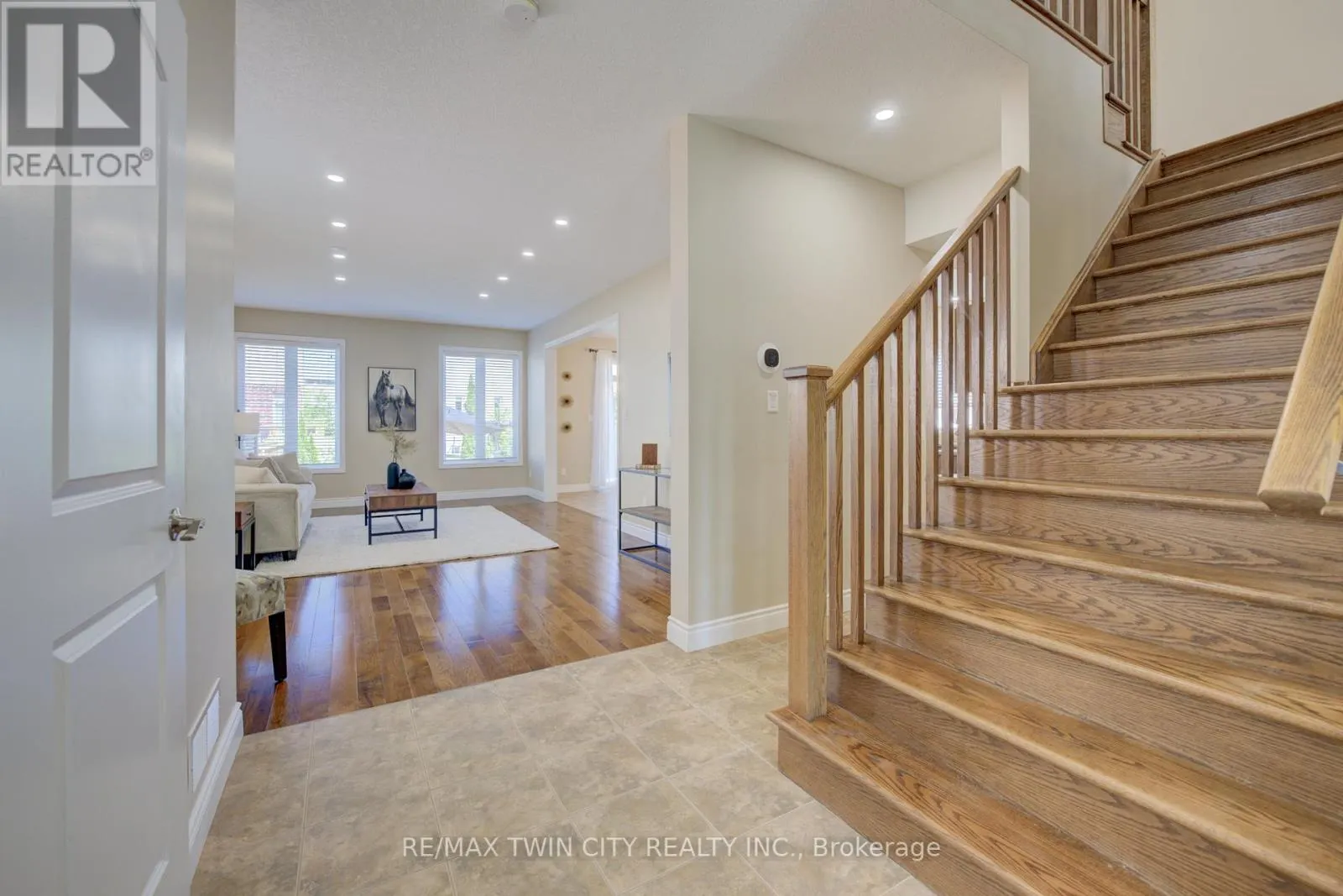 304 WESTPARK CRESCENT
