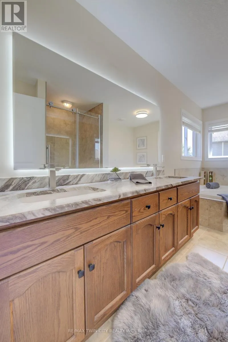 304 WESTPARK CRESCENT