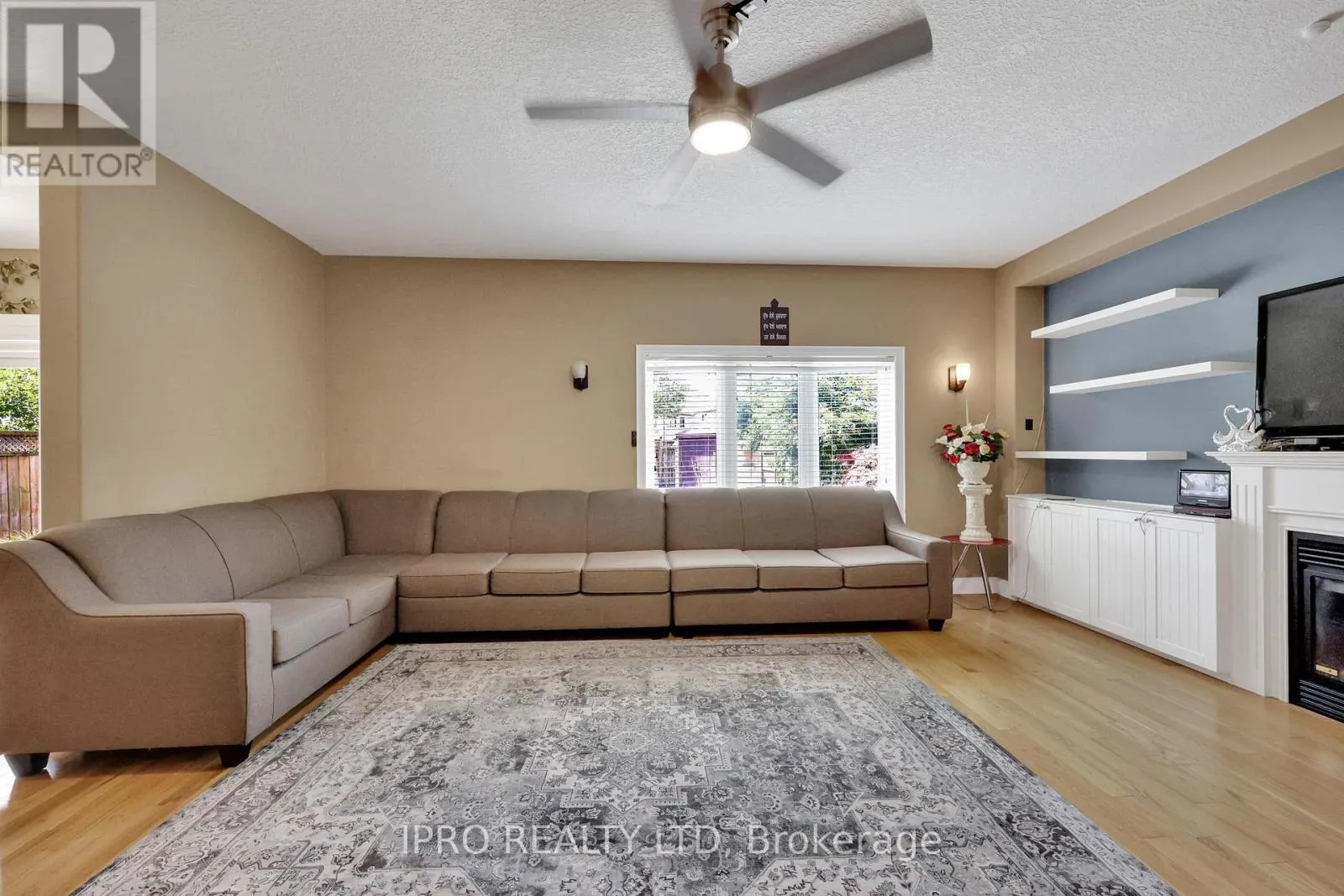 803 SPITFIRE STREET