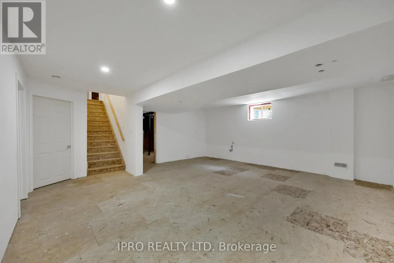 803 SPITFIRE STREET