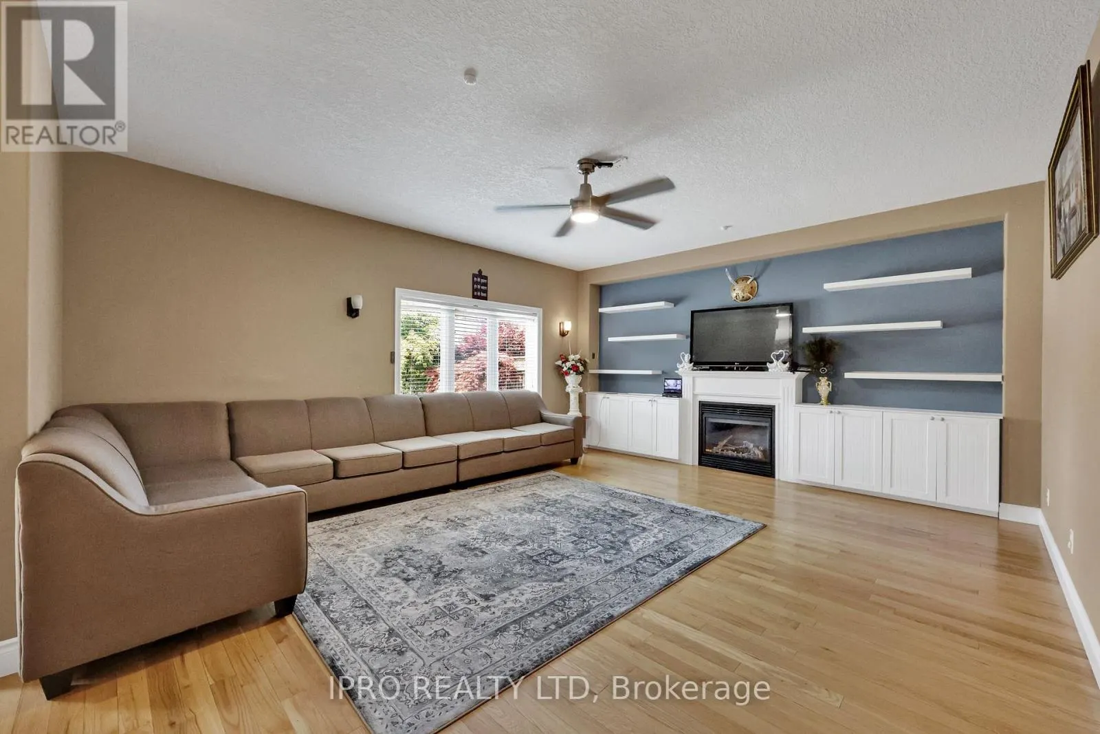 803 SPITFIRE STREET
