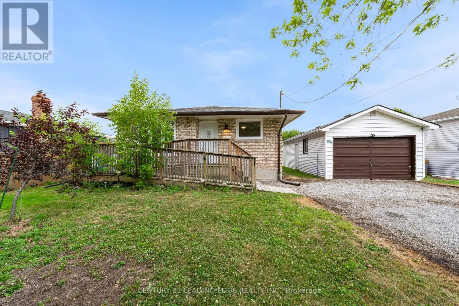 636 CRESCENT ROAD
