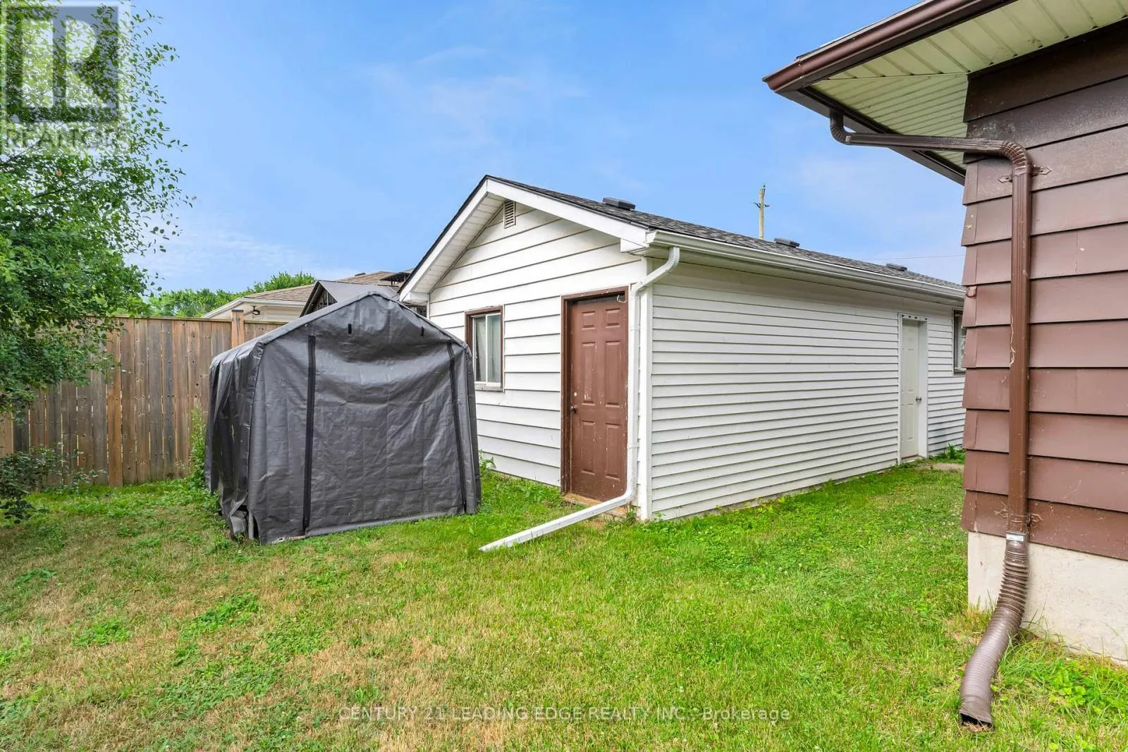 636 CRESCENT ROAD