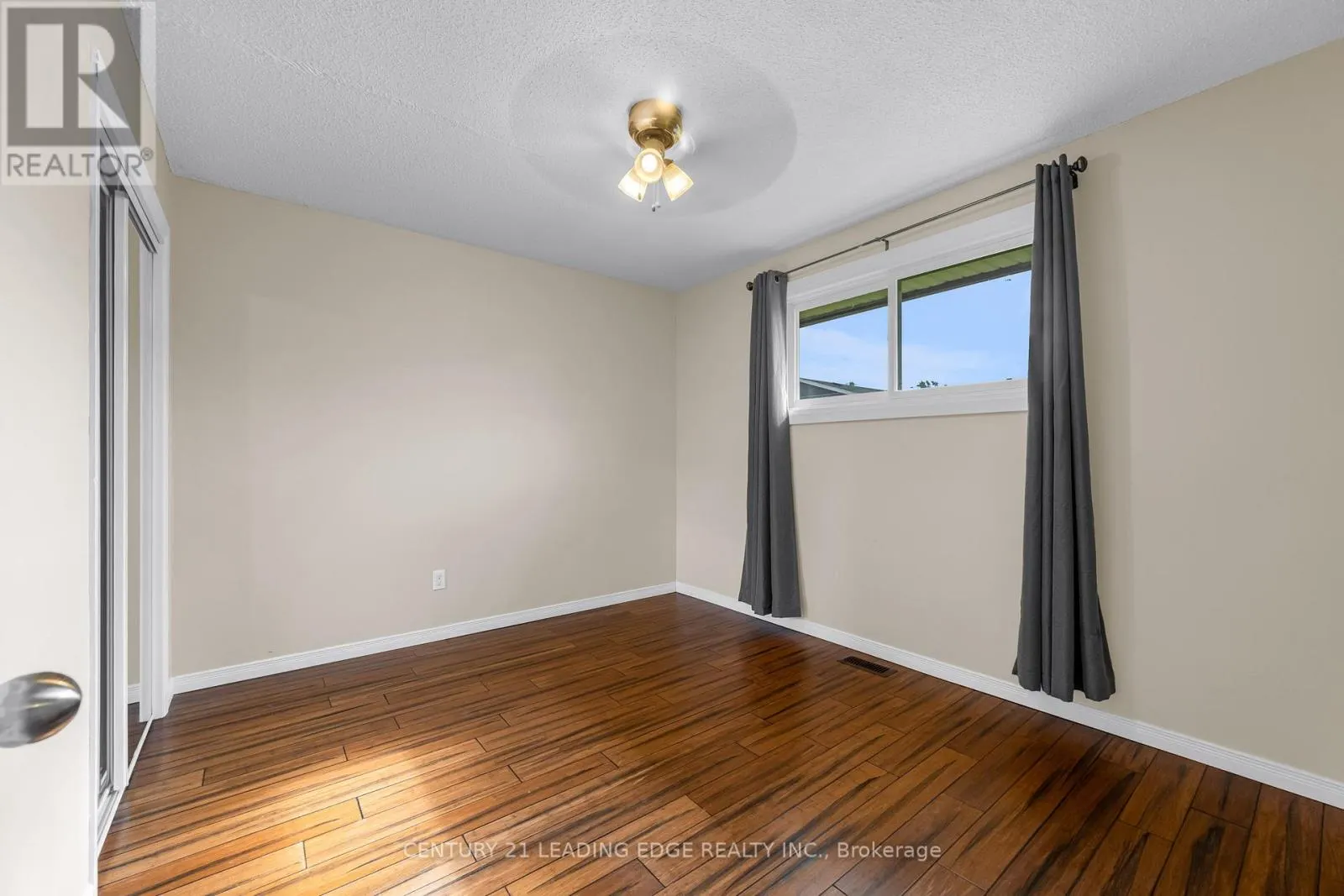 636 CRESCENT ROAD