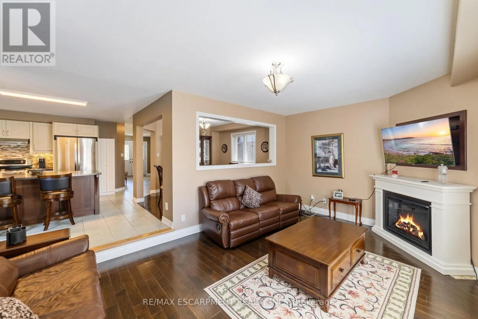 82 GRIFFITH DRIVE