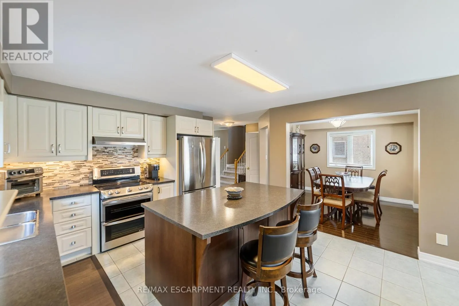 82 GRIFFITH DRIVE