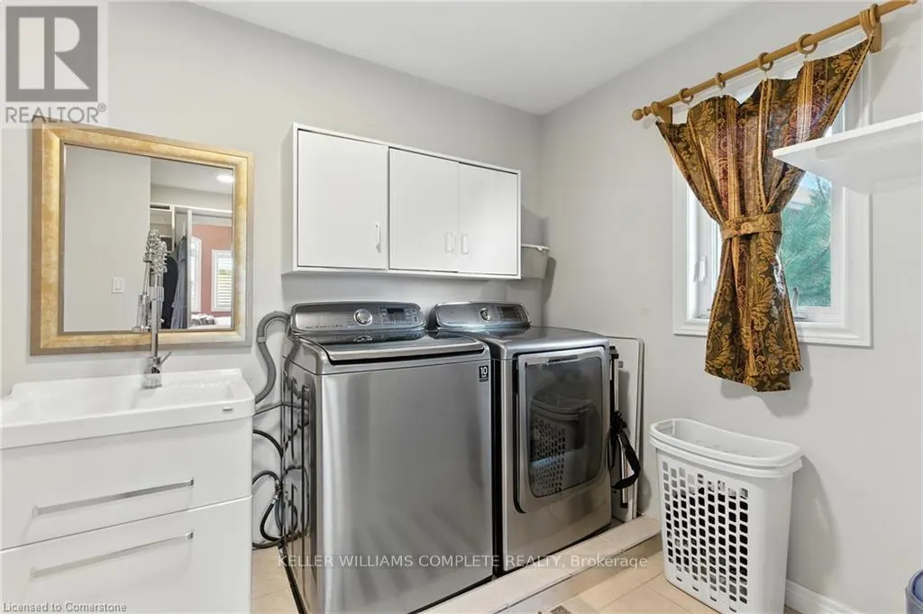 114 ARMOUR CRESCENT