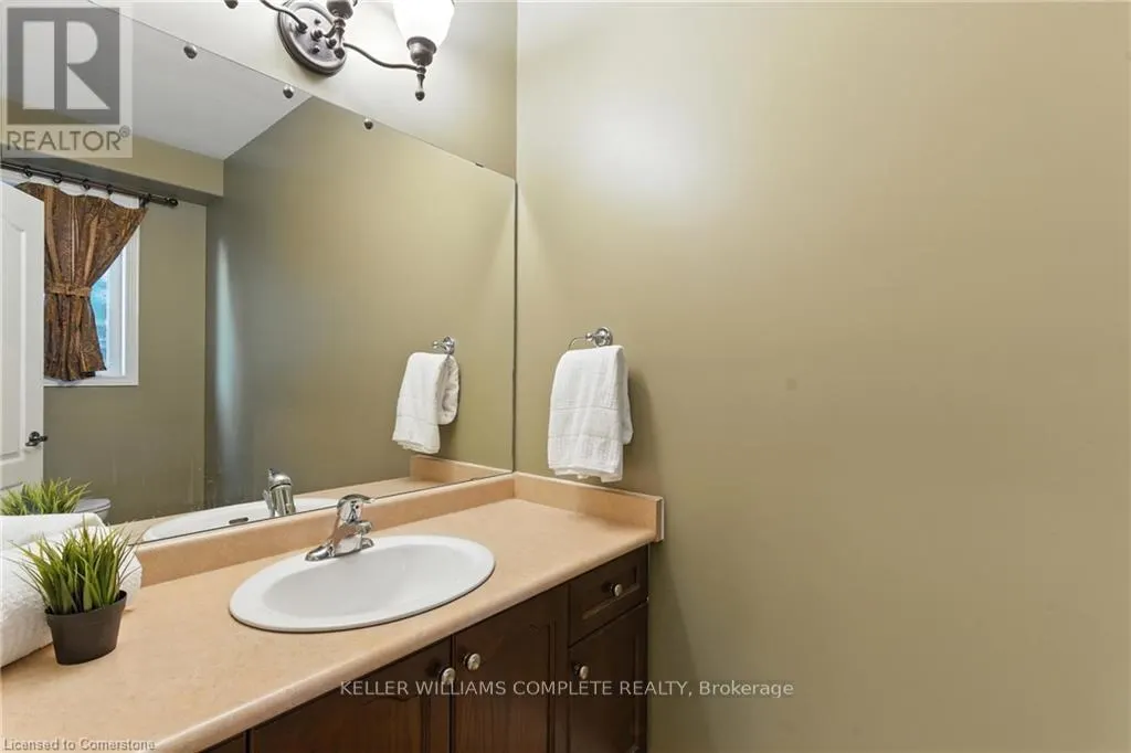 114 ARMOUR CRESCENT