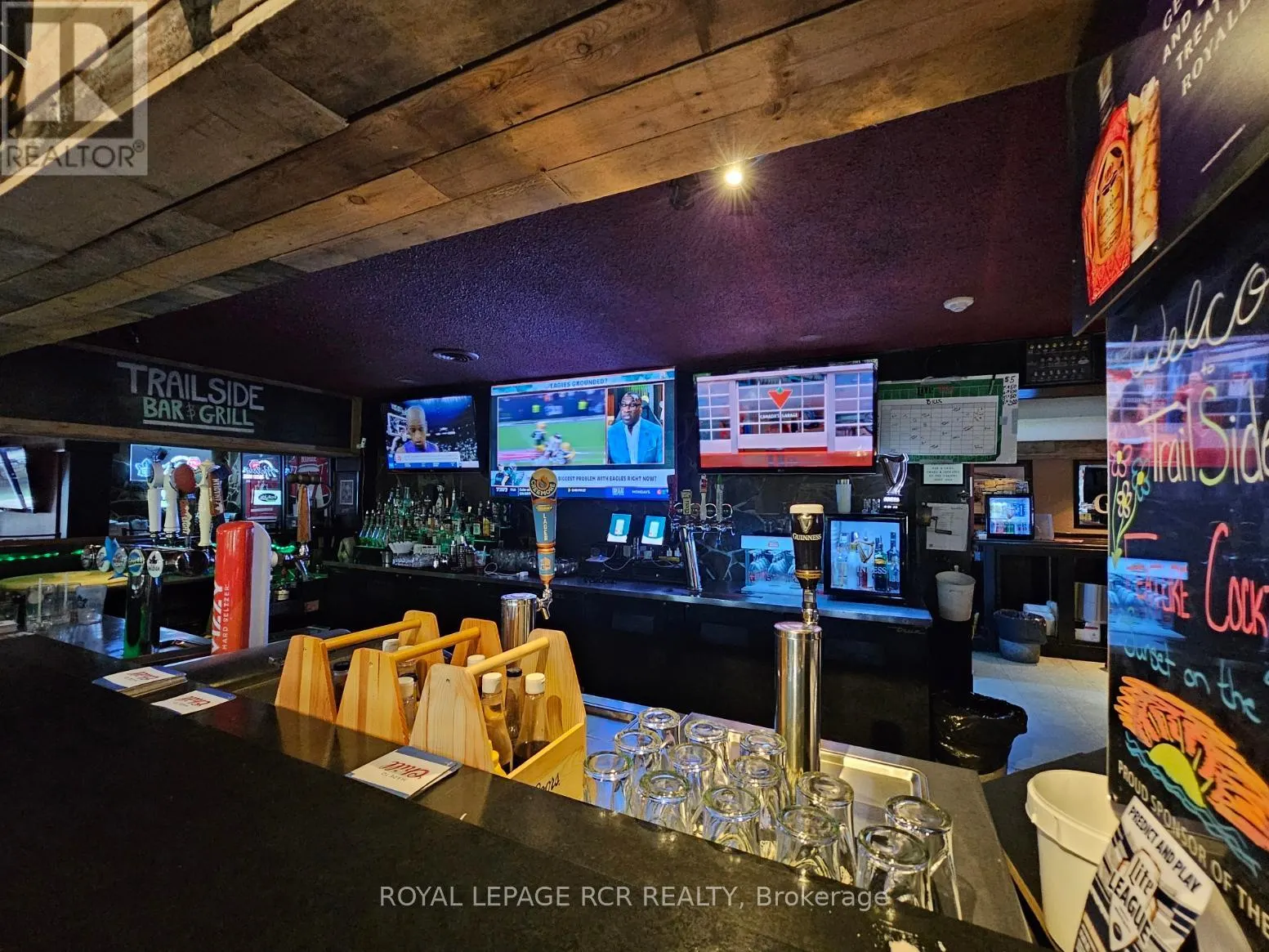 282 RIDGE ROAD N