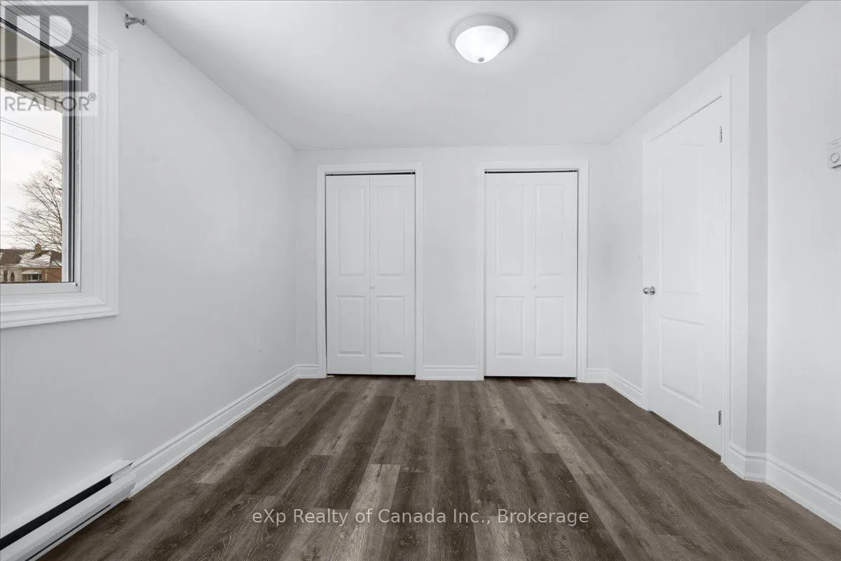 9 - 880 JAMES STREET, #9