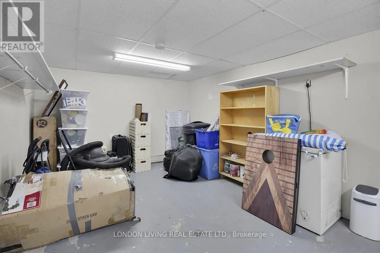 152 - 166 SOUTHDALE ROAD W, #152