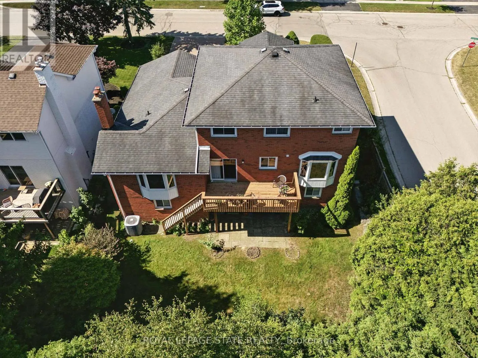 286 LLOYMINN AVENUE