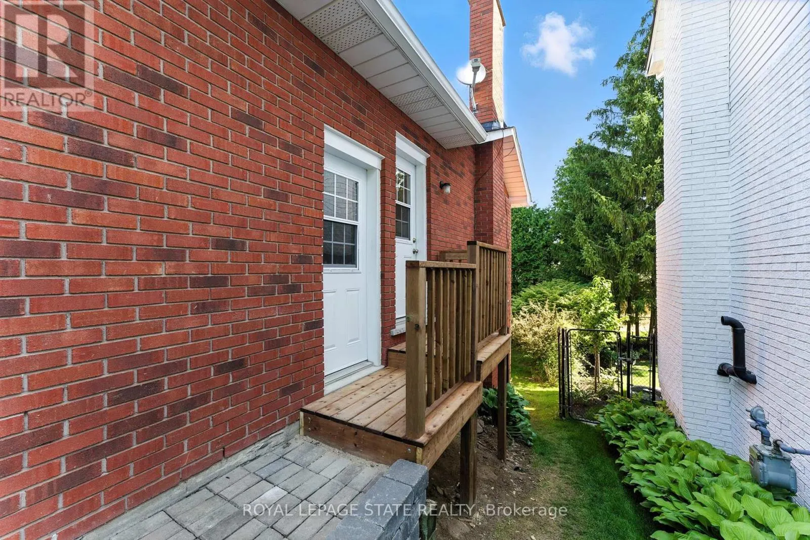 286 LLOYMINN AVENUE