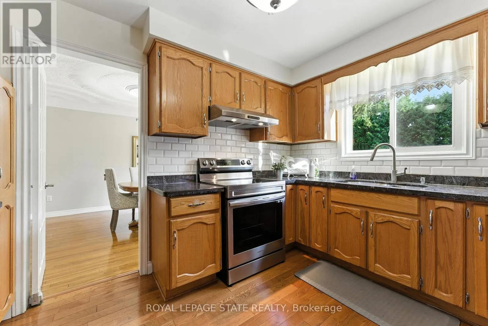 286 LLOYMINN AVENUE