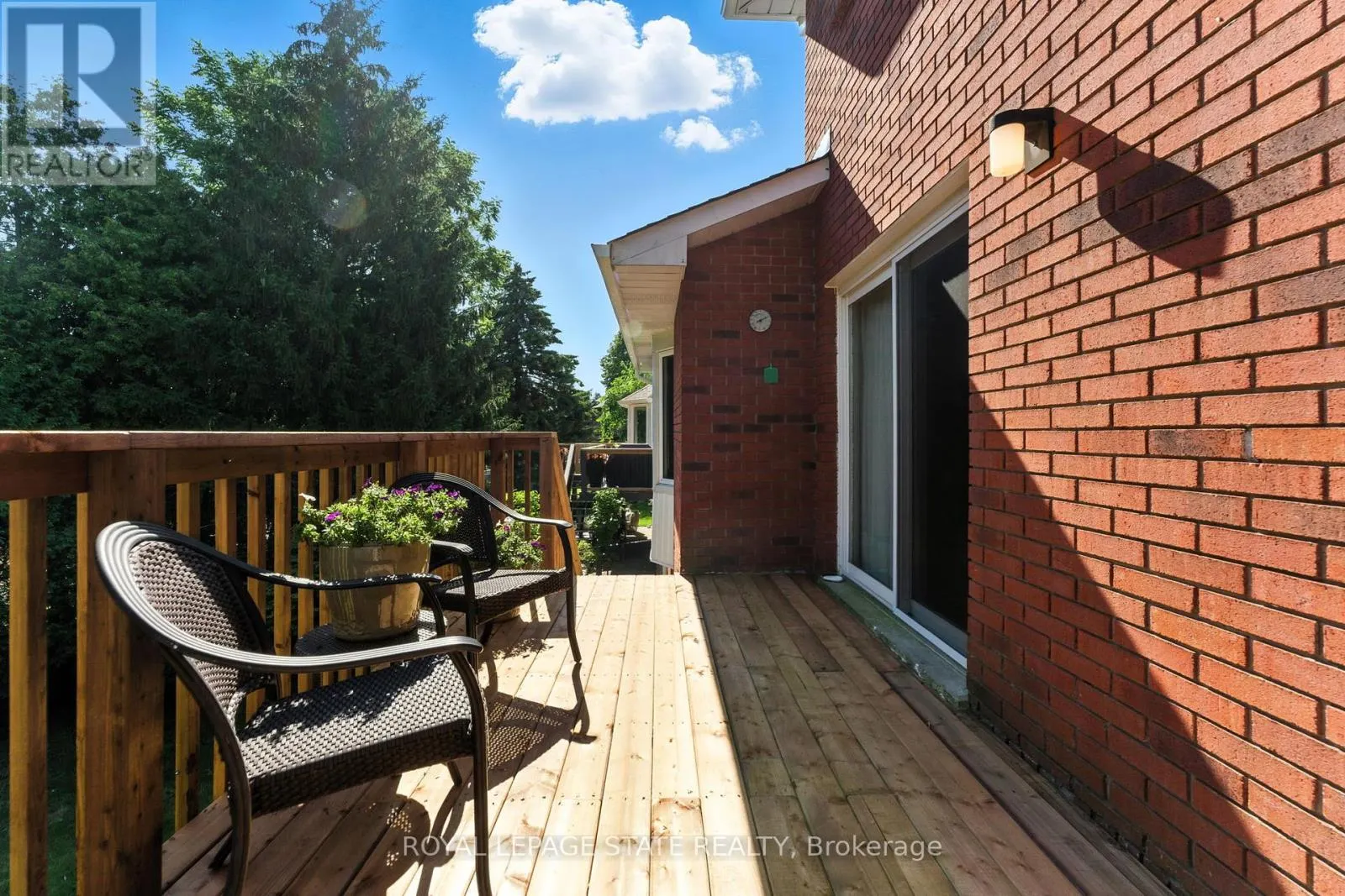 286 LLOYMINN AVENUE