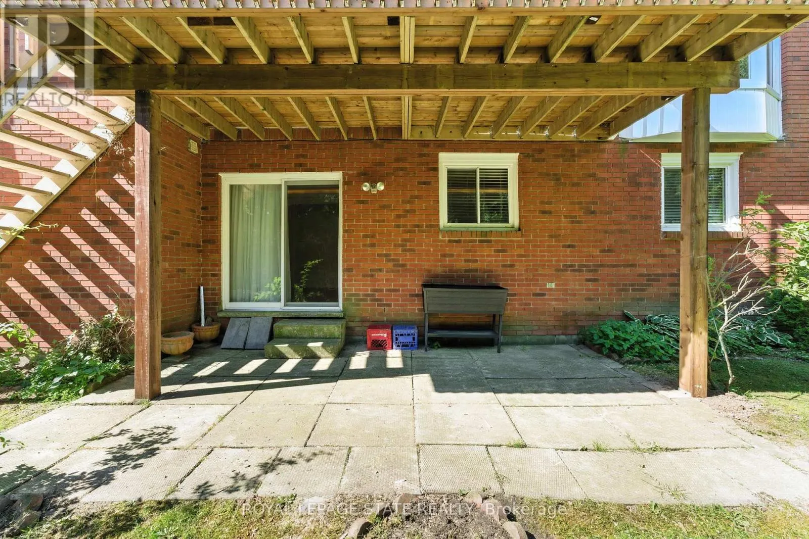 286 LLOYMINN AVENUE