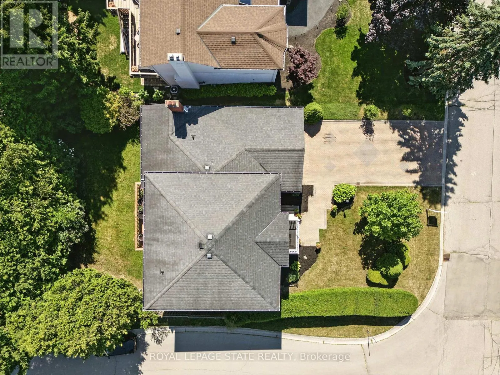 286 LLOYMINN AVENUE