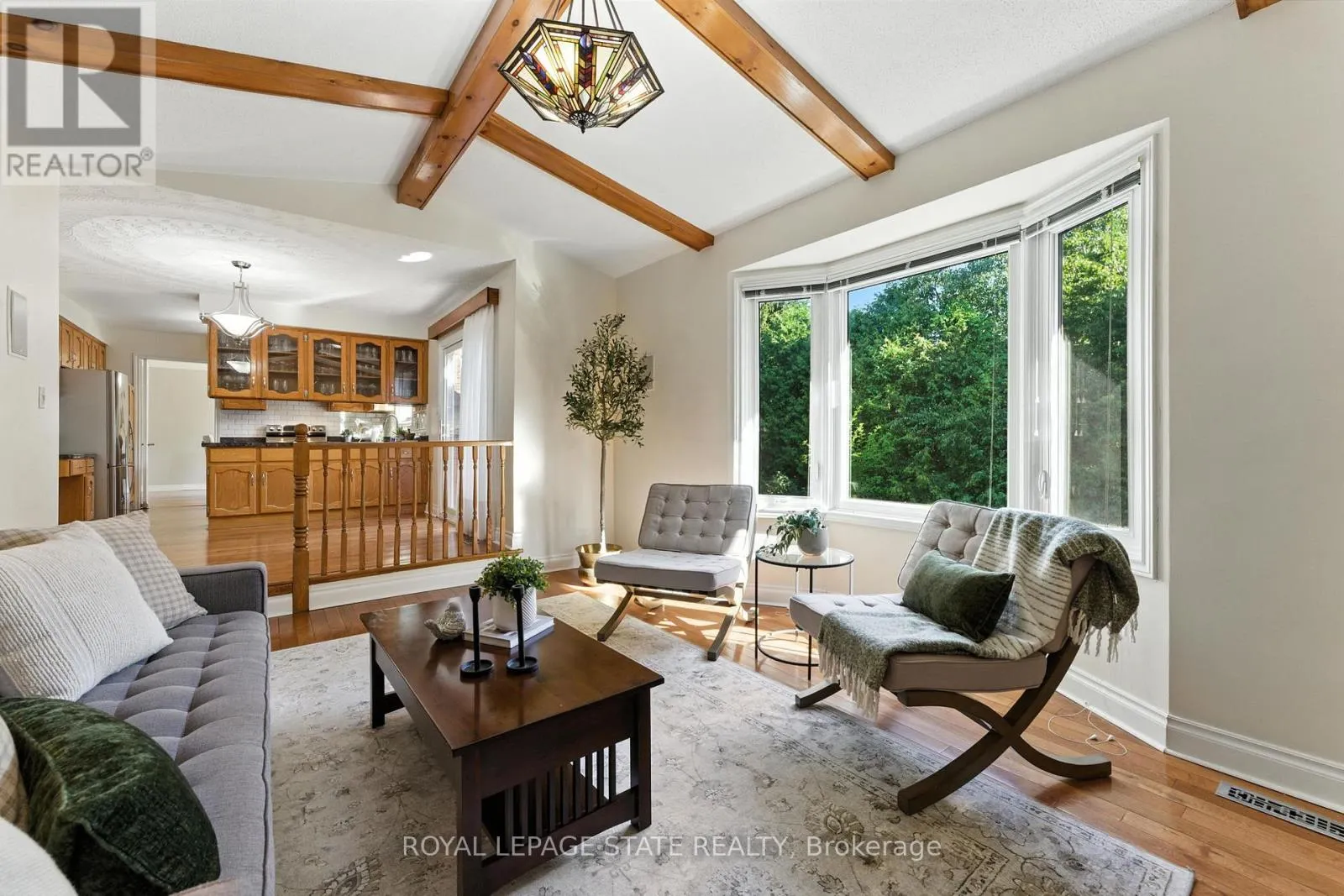 286 LLOYMINN AVENUE