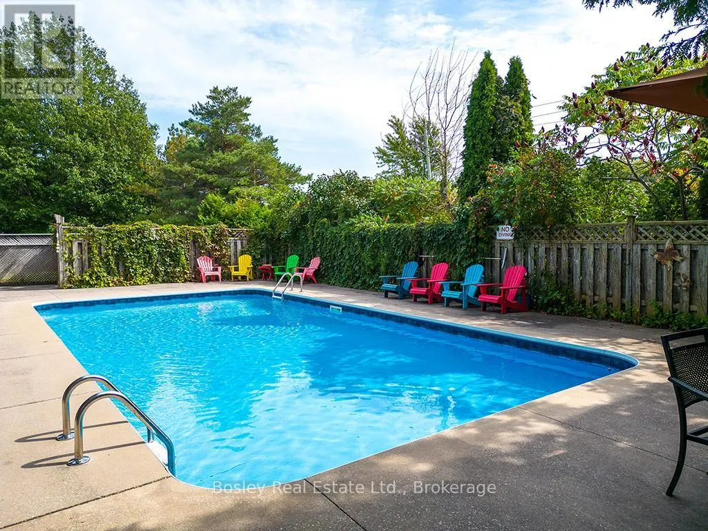 102 RIDGEVIEW DRIVE N
