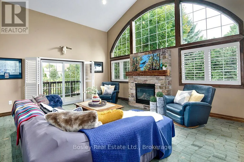 102 RIDGEVIEW DRIVE N