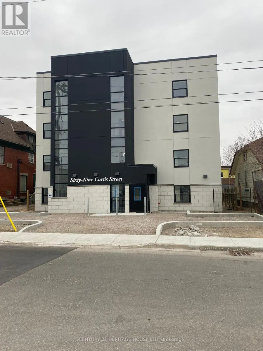 304 - 69 CURTIS STREET E, #304