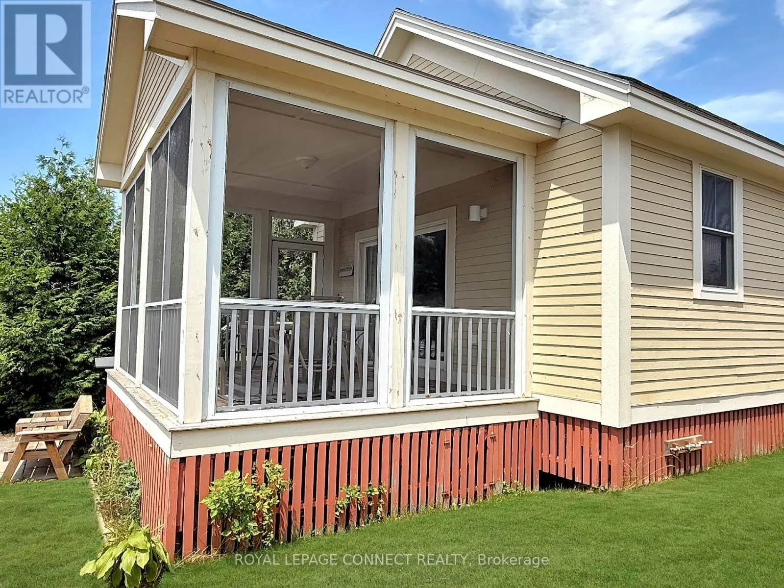 27 - 13 BUTTERNUT LANE