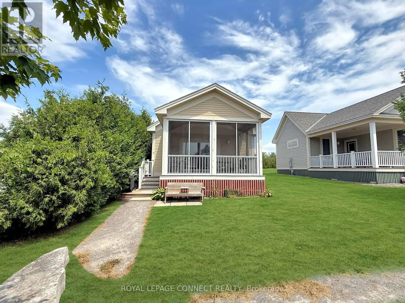 27 - 13 BUTTERNUT LANE