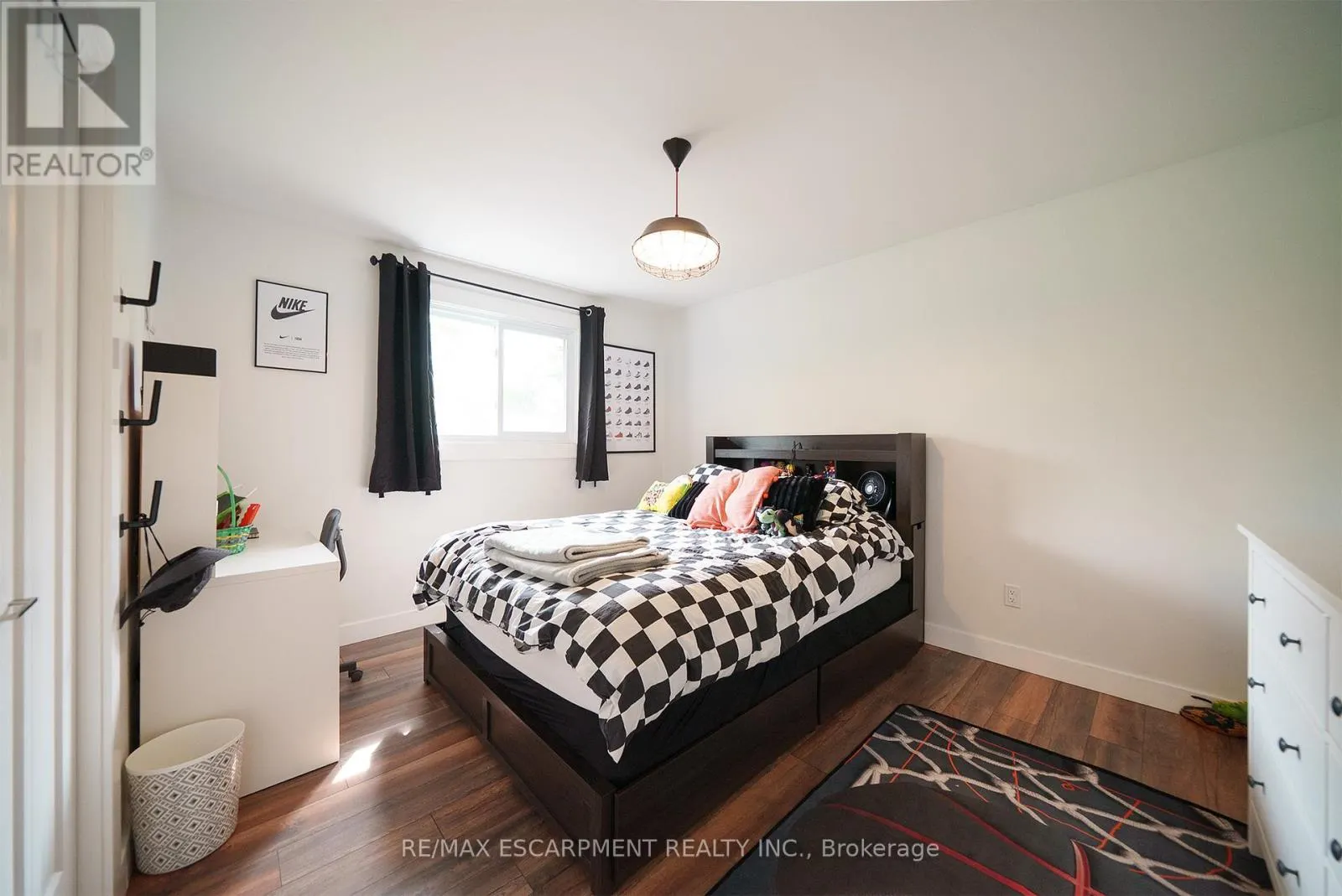 41 WESTBRIER KNOLL