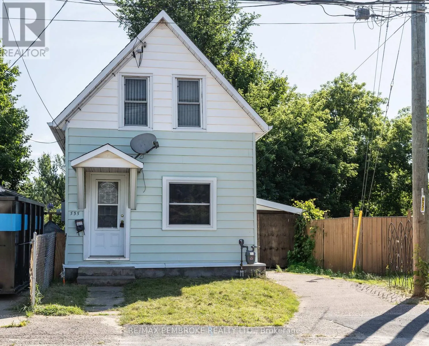 535 MOFFAT STREET