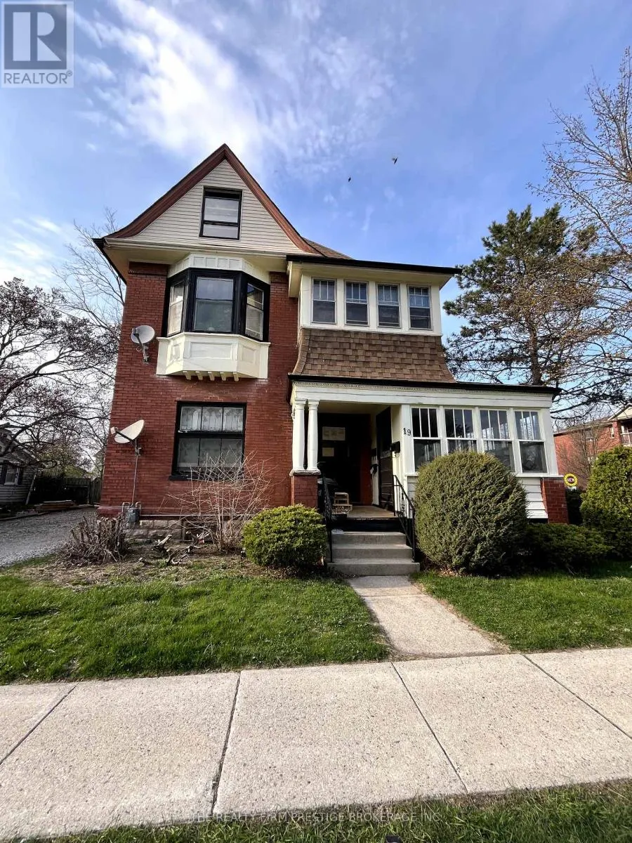 19 SCOTT STREET