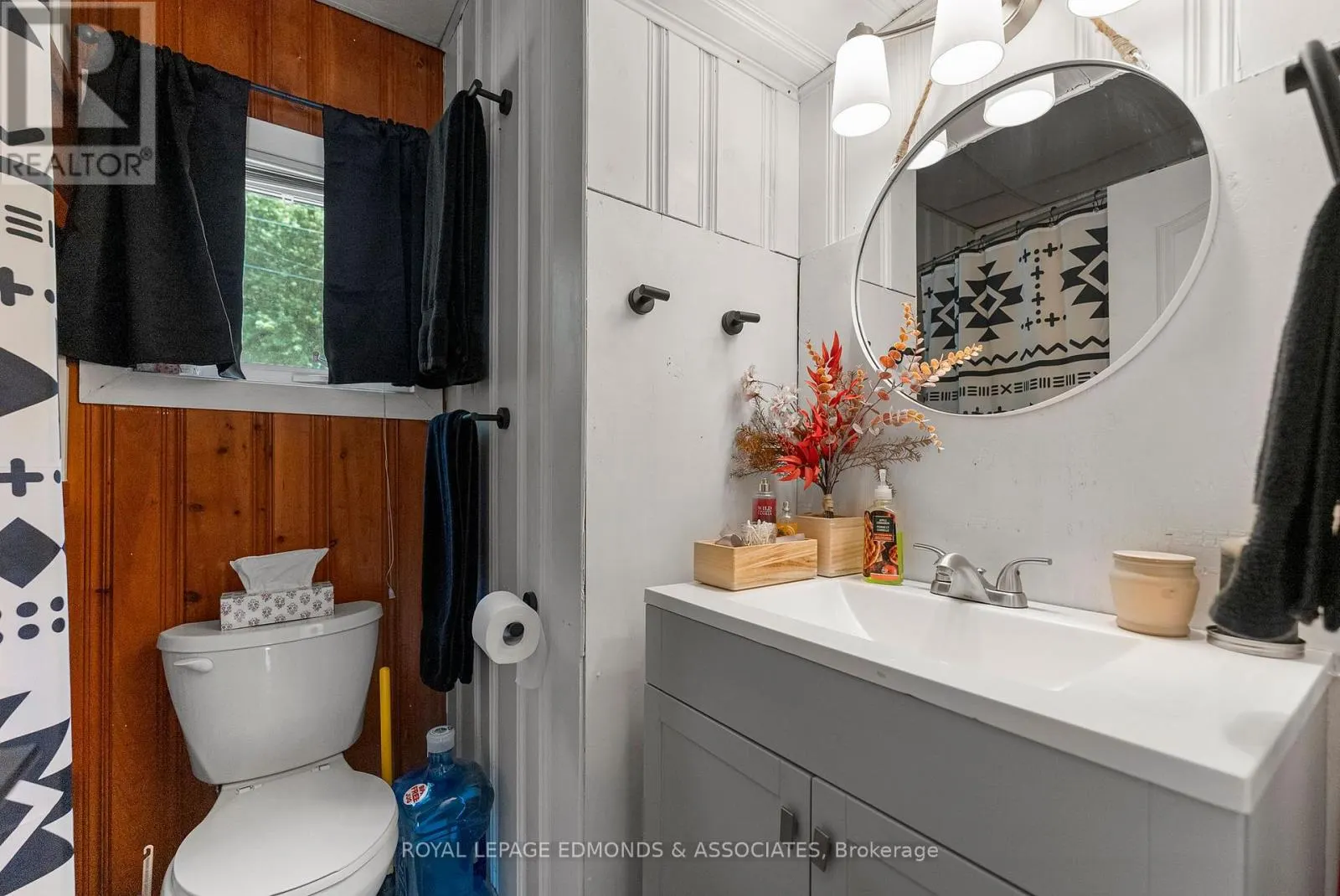 40A HENDRY LANE