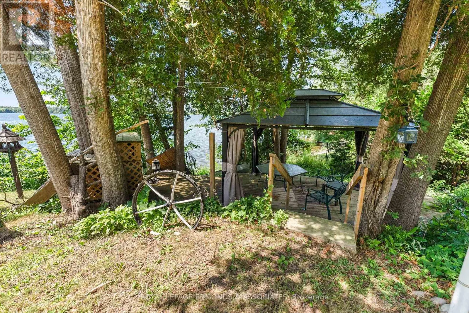 40A HENDRY LANE