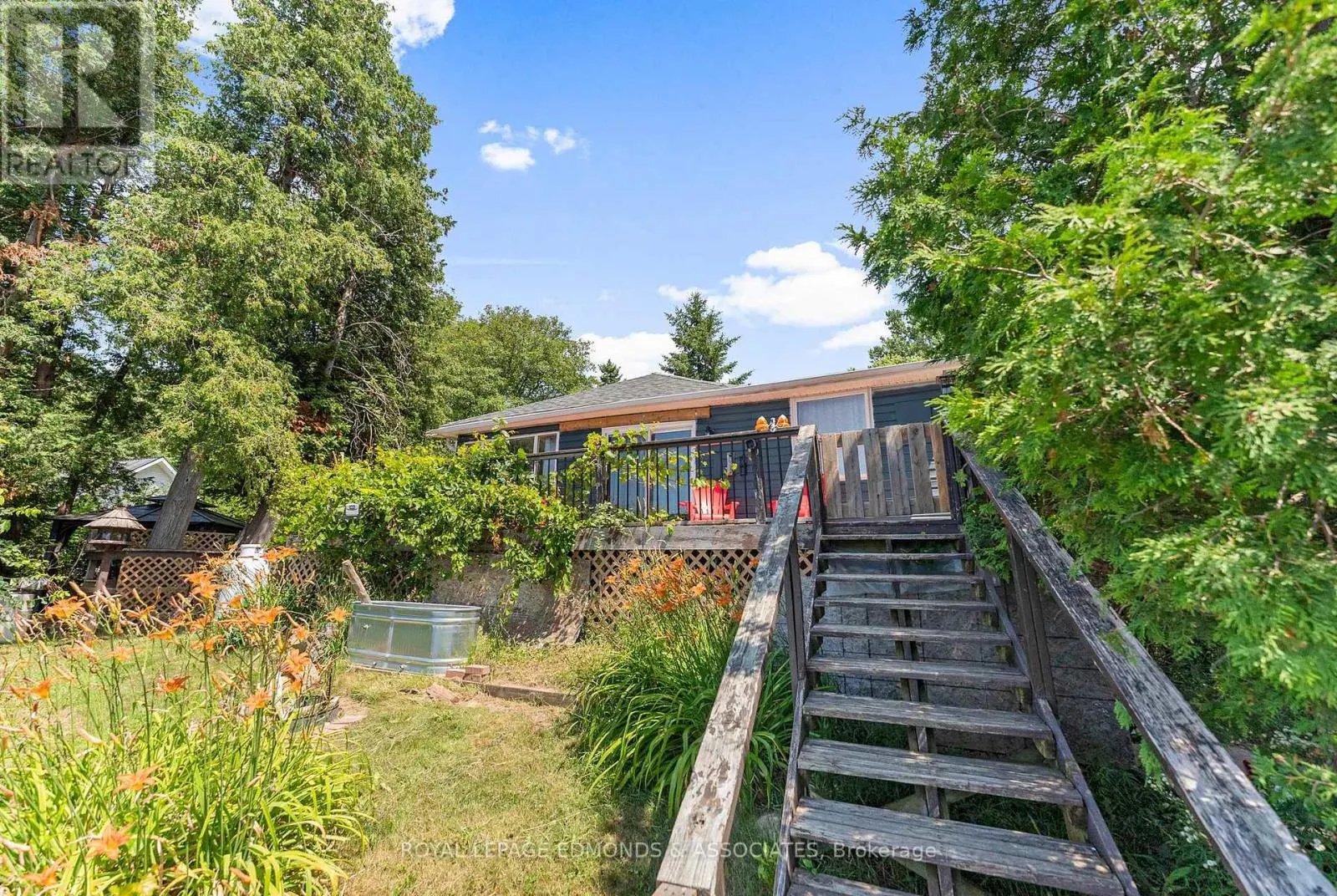 40A HENDRY LANE