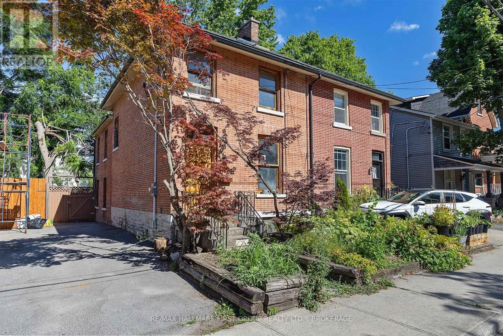 54 WELLINGTON STREET