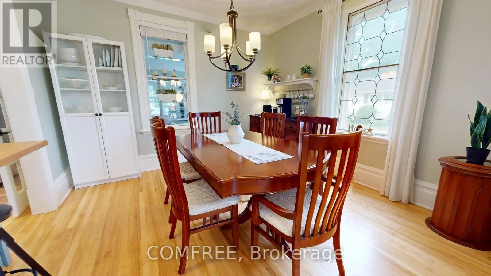 256A AND 256B FLORA STREET