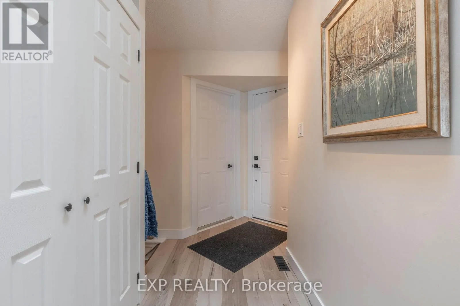 20 - 90 ONTARIO ST STREET S, #20
