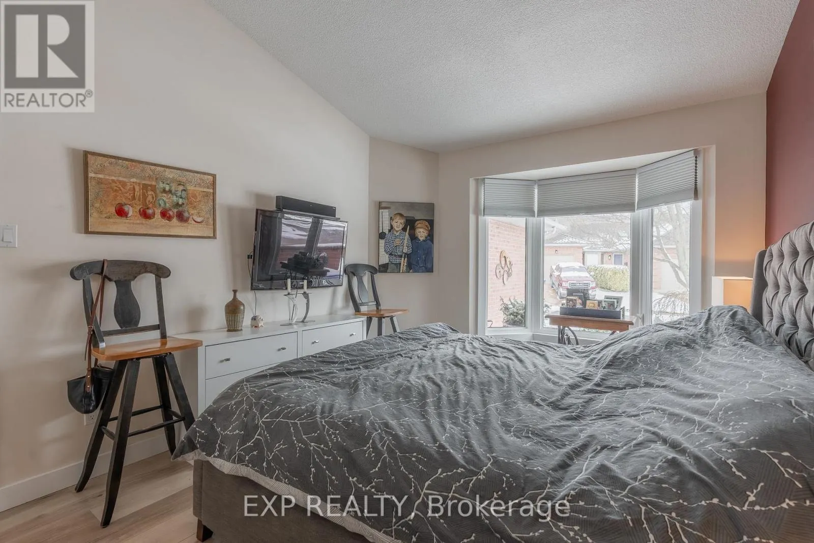 20 - 90 ONTARIO ST STREET S, #20