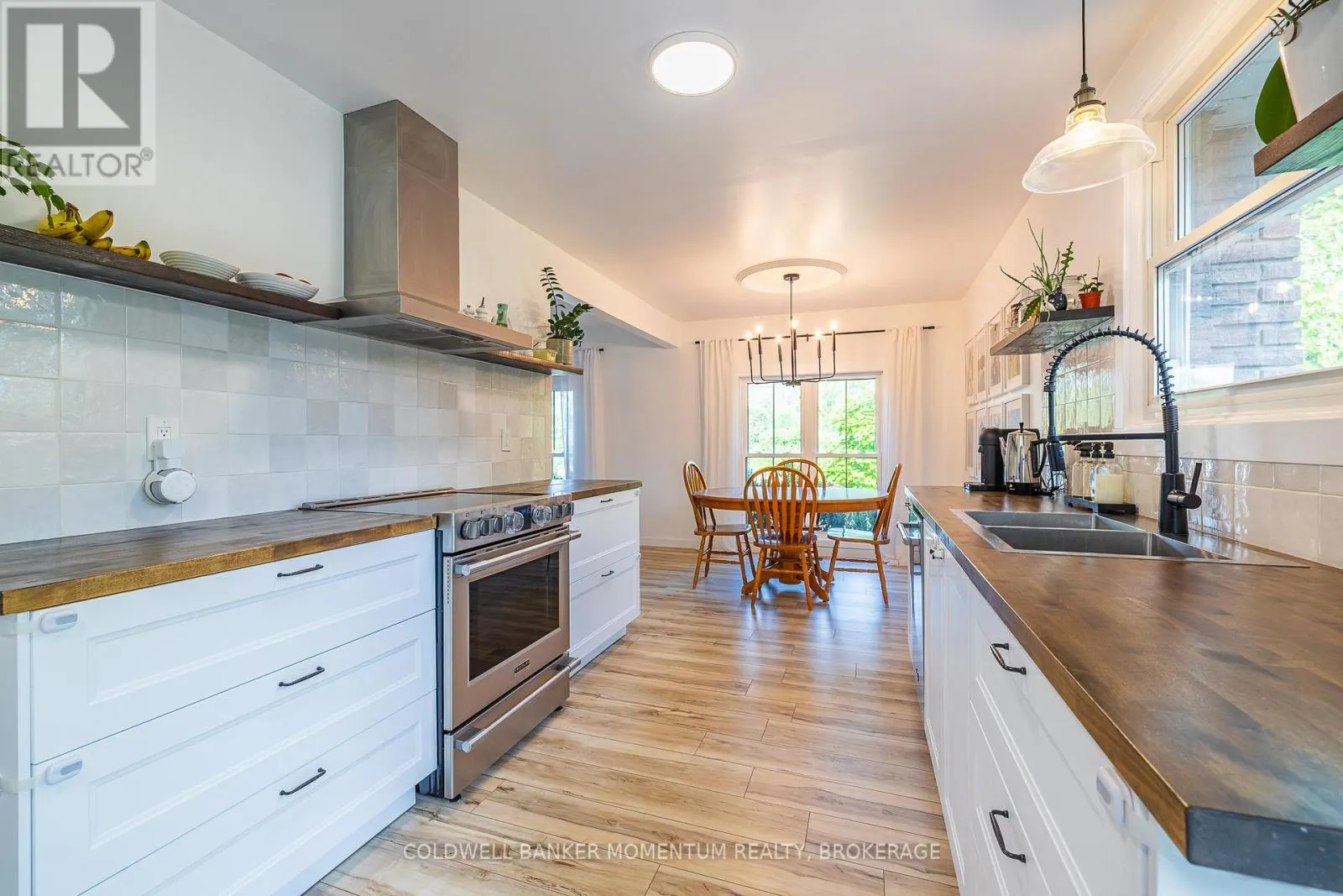 942 CAUTHARD ROAD