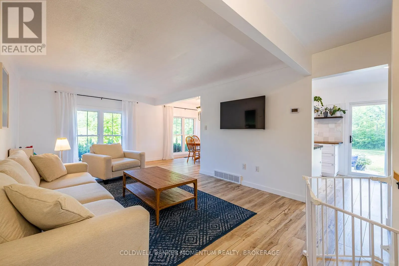942 CAUTHARD ROAD