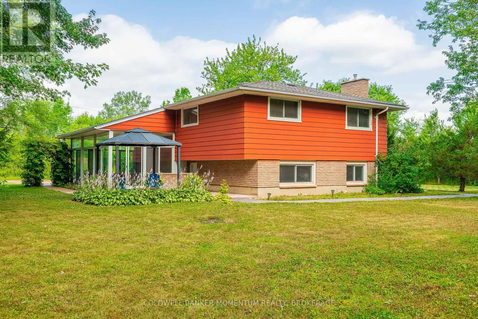 942 CAUTHARD ROAD
