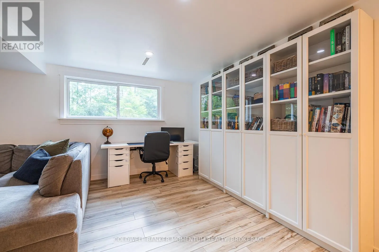 942 CAUTHARD ROAD