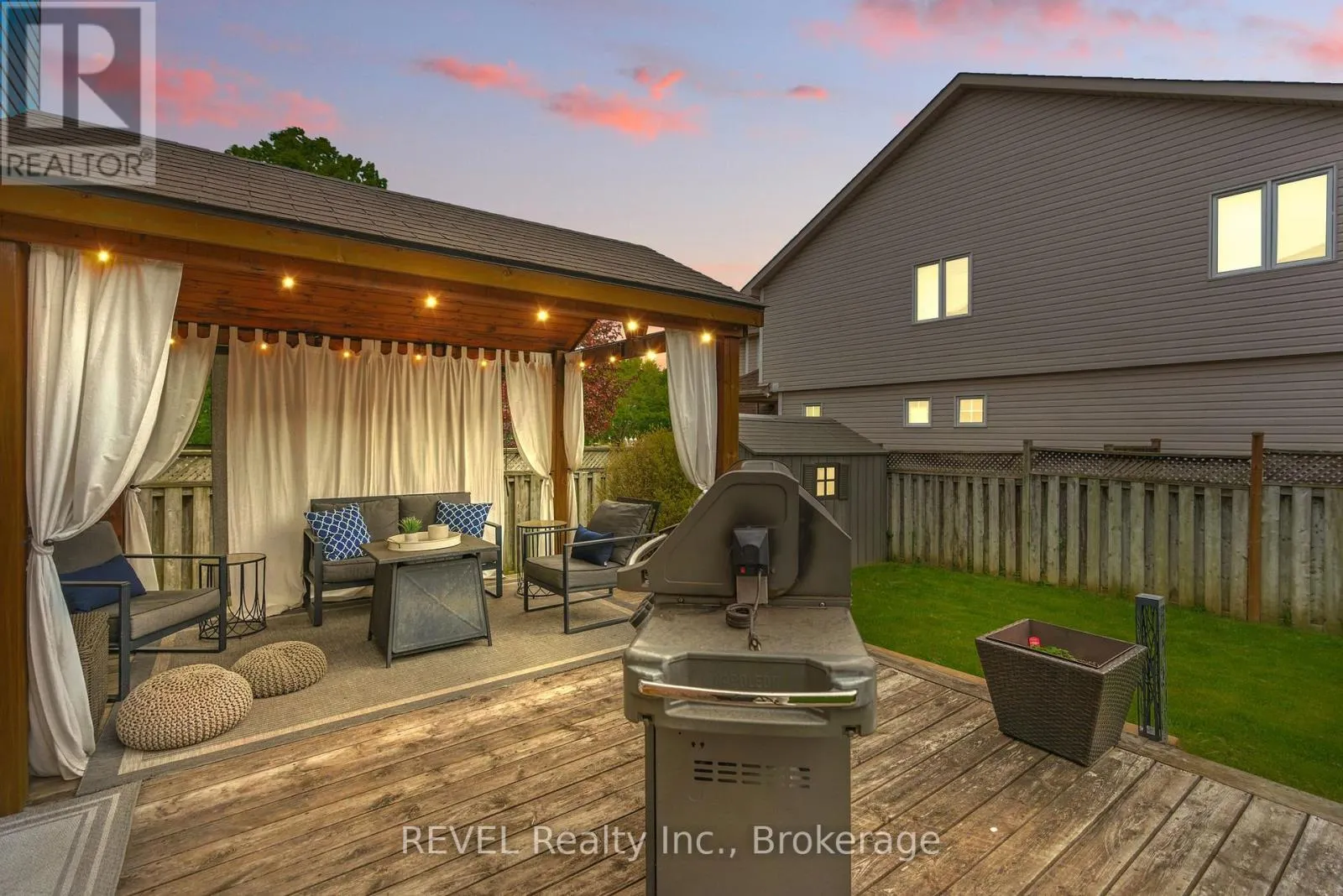 38 UDELL WAY