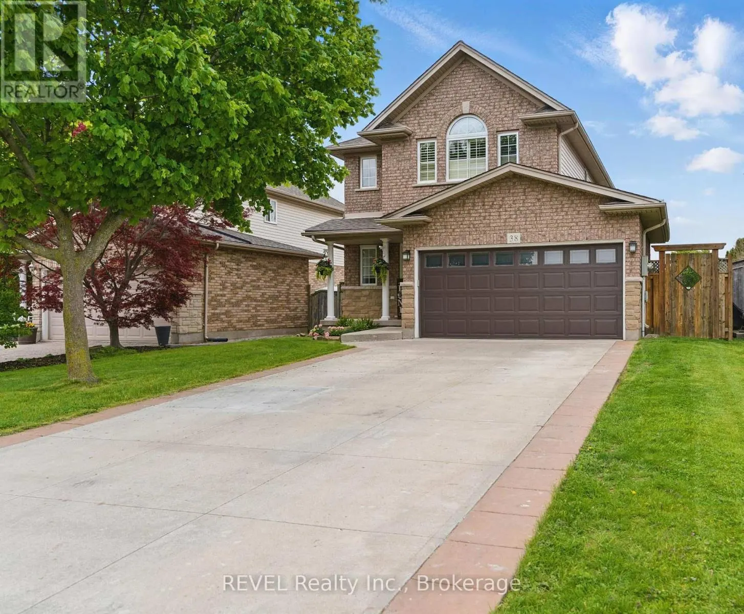 38 UDELL WAY