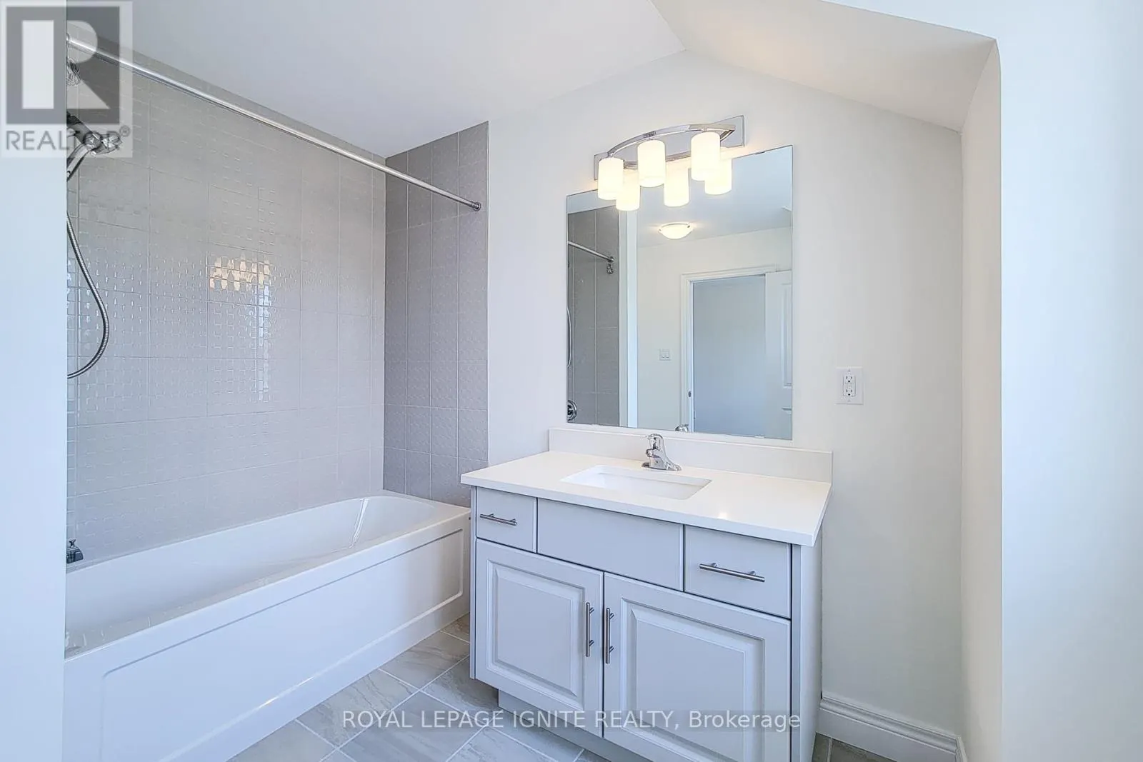 54 BEACH WALK CRESCENT